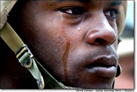 Lágrimas de un pobre confundido afronorteamericano. Su enemigo no es el pueblo iraquí!