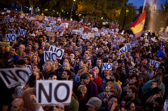 Llaman a asediar el Parlamento español el 25 de abril hasta que el Gobierno dimita